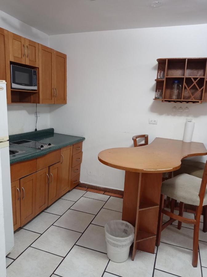 Guadalupe  Confort Ejecutivo Suites Lindavista מראה חיצוני תמונה