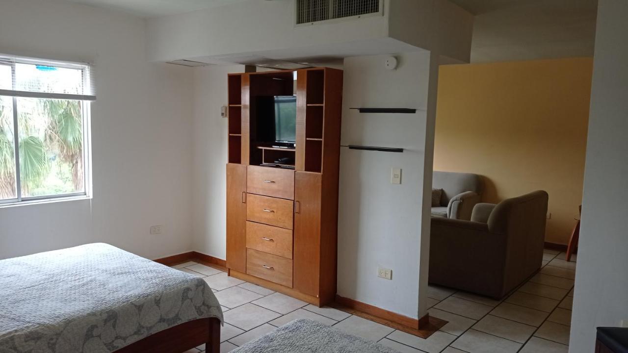 Guadalupe  Confort Ejecutivo Suites Lindavista מראה חיצוני תמונה