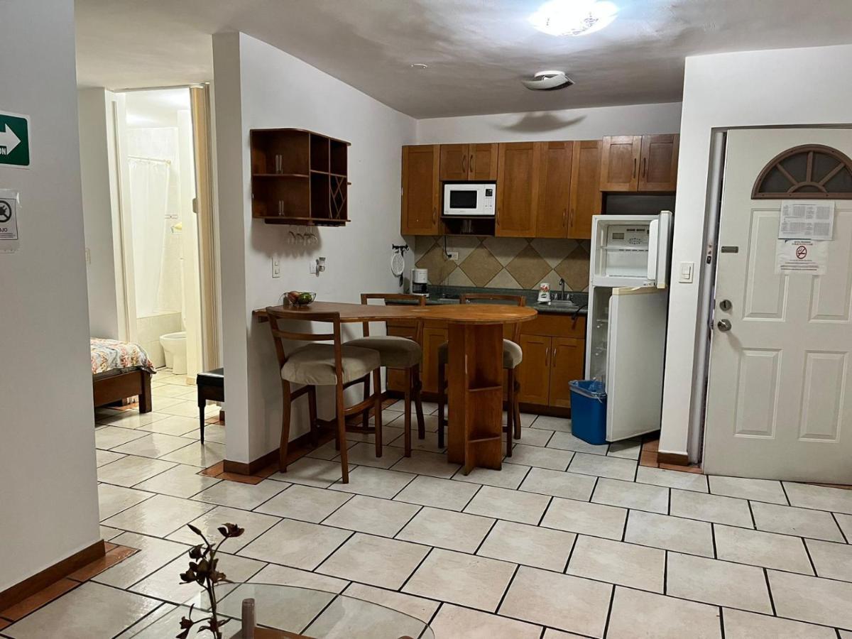 Guadalupe  Confort Ejecutivo Suites Lindavista מראה חיצוני תמונה