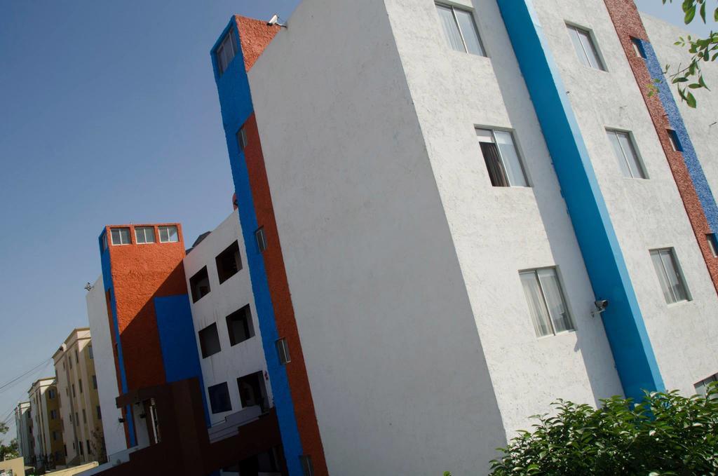 Guadalupe  Confort Ejecutivo Suites Lindavista מראה חיצוני תמונה